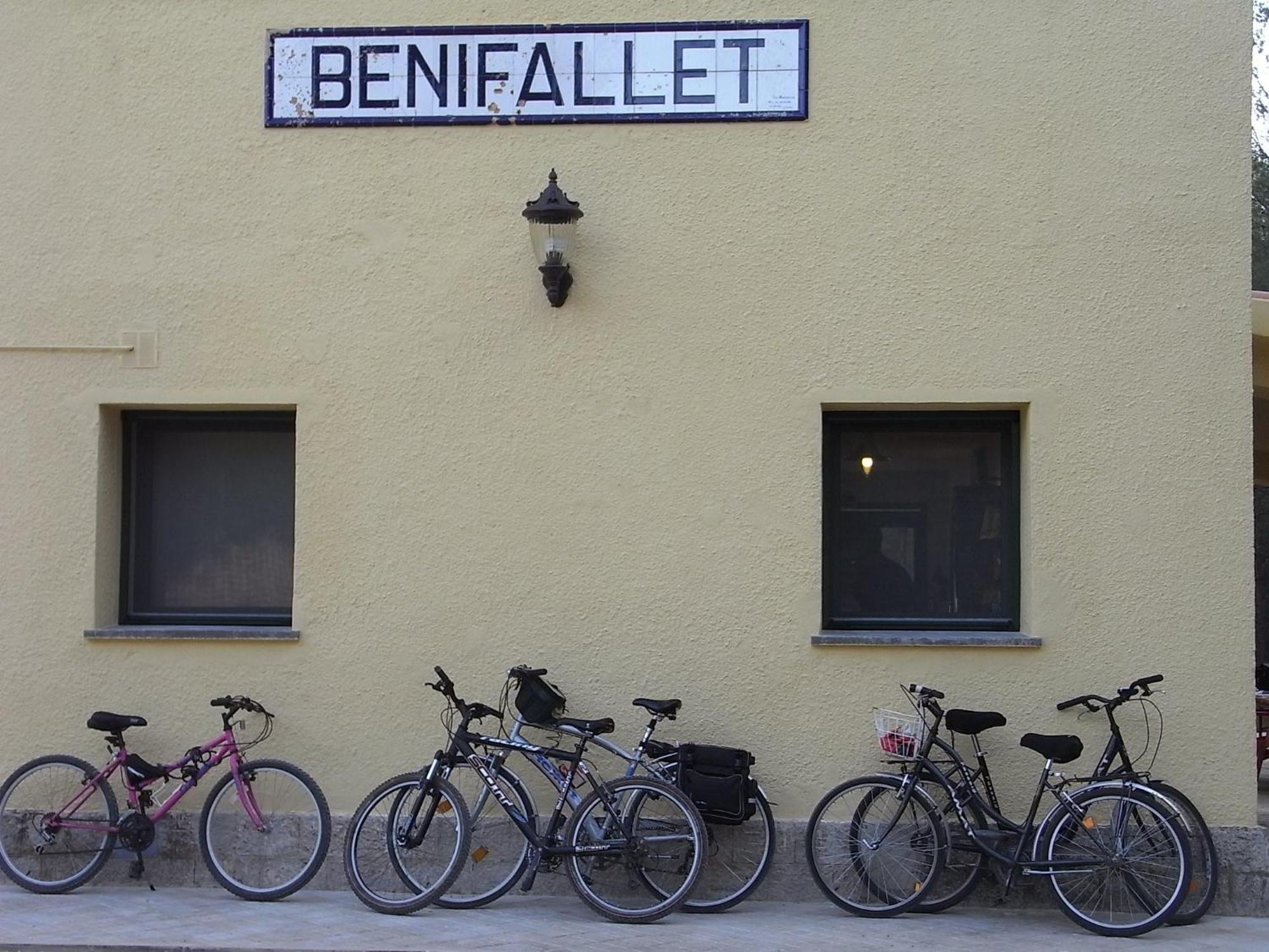 Antiga Estacio De Benifallet Экстерьер фото